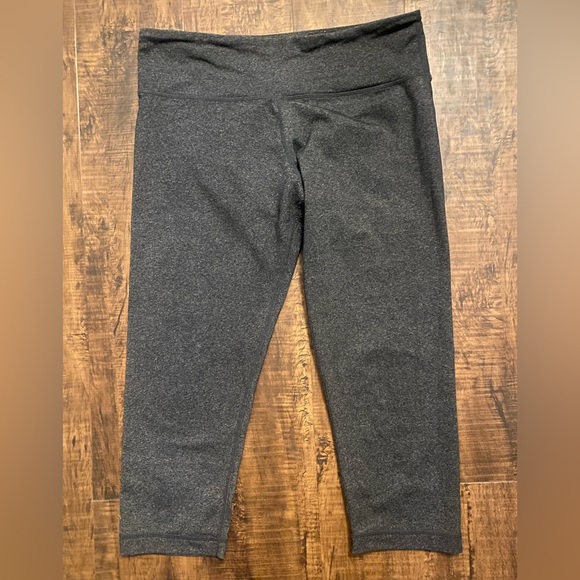 Lululemon Wunder Under - EUC - Heathered Black - Size 10 - Picture 2 of 3